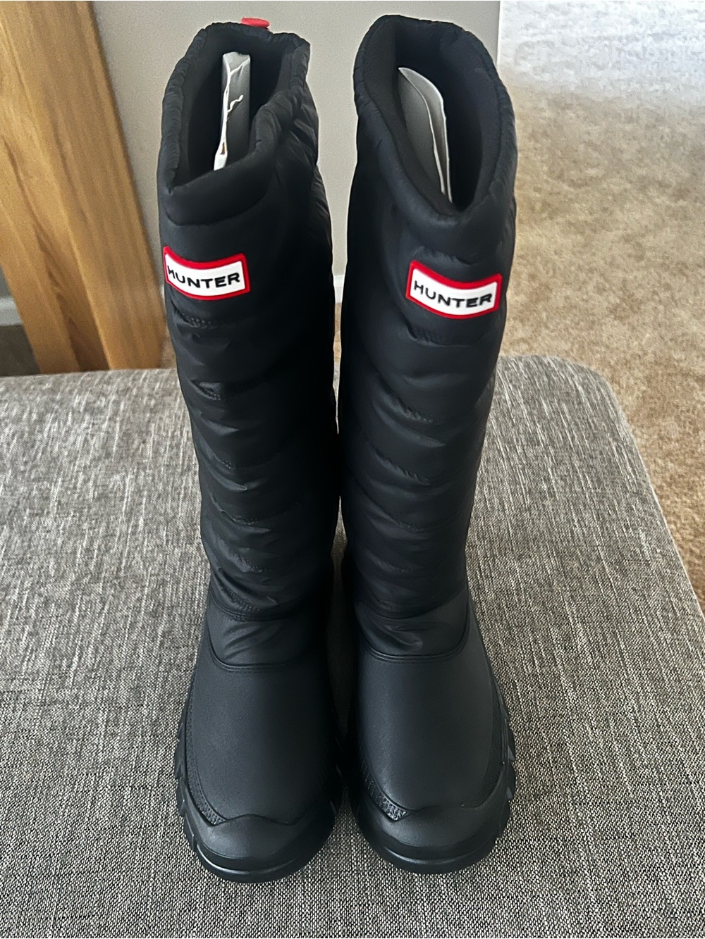 Hunter Women’s Tall Insulated Puffer Snow Boots Black NWT
